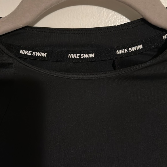 Nike Swim Top Size S - Picture 2 of 3